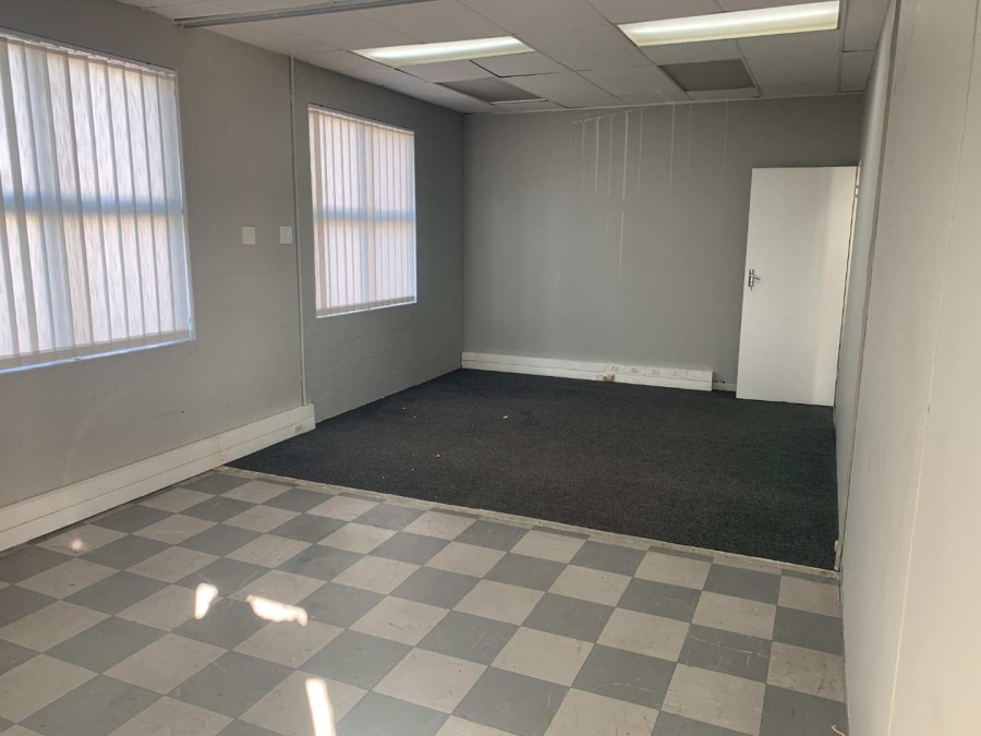 To Let commercial Property for Rent in De Bron Western Cape